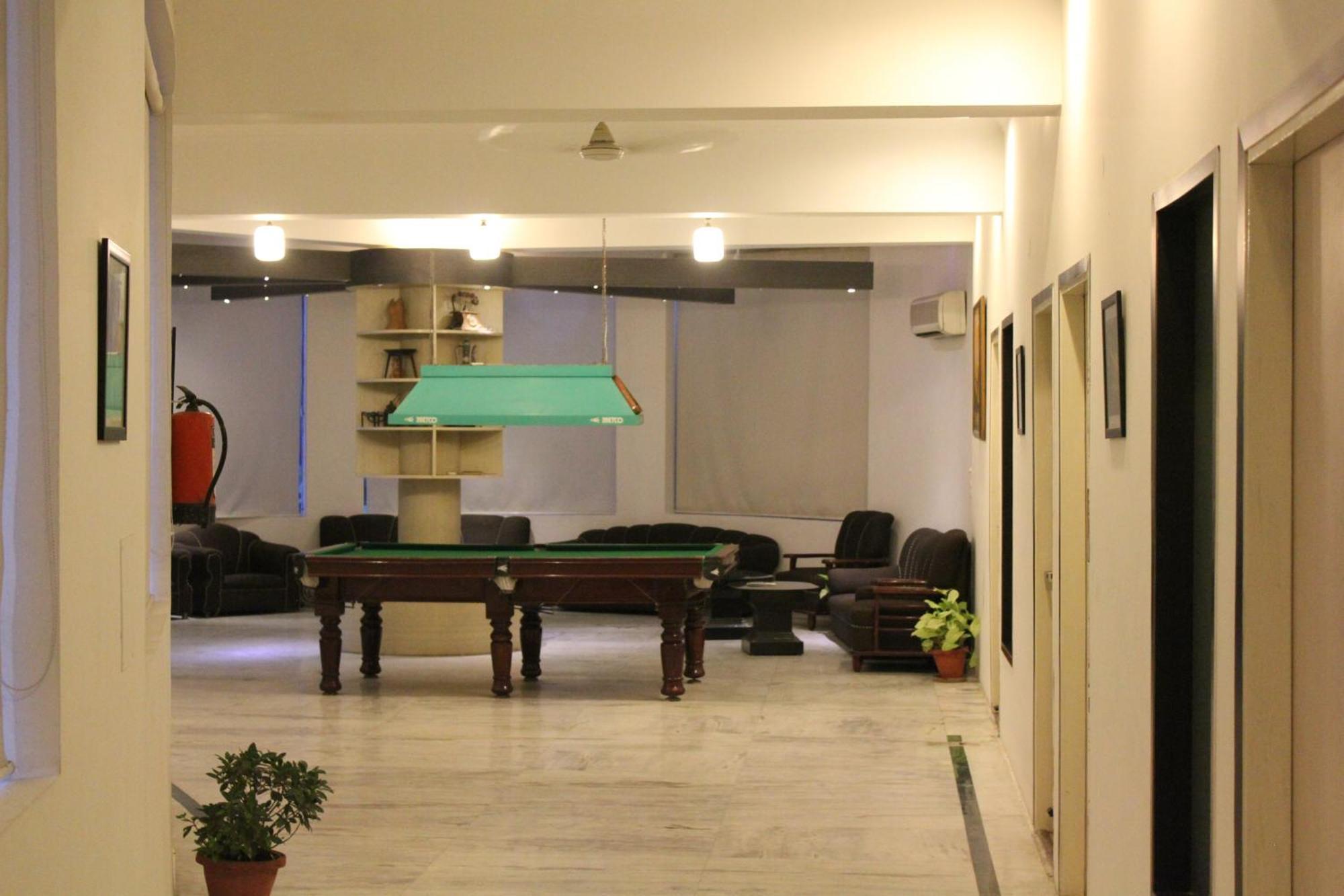 Grand Heritage Resort Велика Нойда Екстер'єр фото